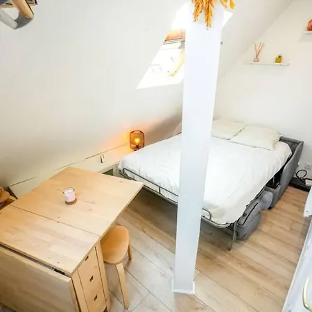 Chic Retreat In 9th *